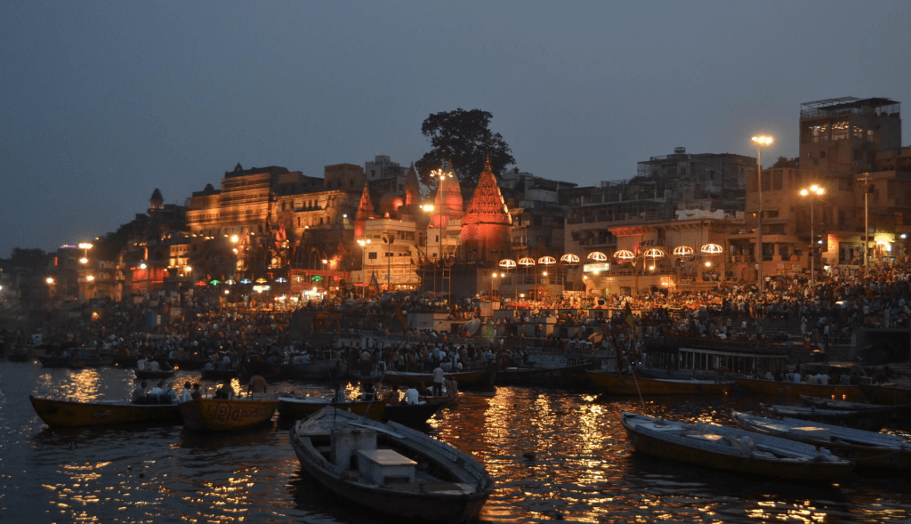 Varanasi bei Nacht